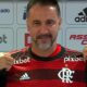 Ex-Flamengo-e-Corinthians,-Vitor-Pereira-assina-com-Al-Shabab