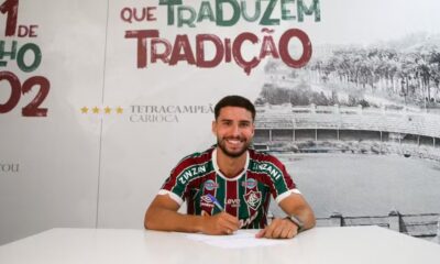 Fluminense renova contratos de Thiago Santos e Martinelli