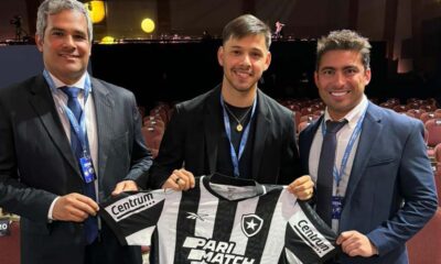 Botafogo anuncia contratação de Óscar Romero