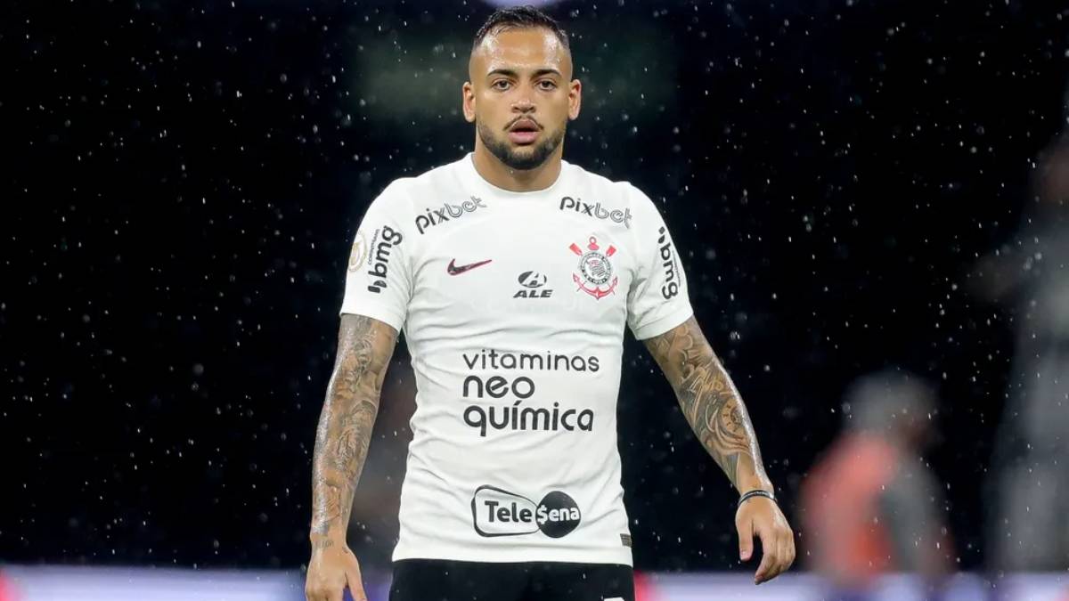 Flamengo negocia com Maycon do Corinthians