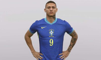 Seleção Brasileira apresenta novos uniformes camisa azul