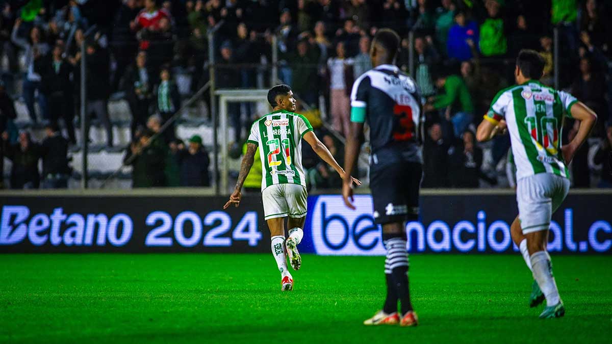 O Juventude mostrou superioridade e venceu o Vasco por 2 a 0 no Estádio Alfredo Jaconi pelo Brasileirão: veja gols e melhores momentos.