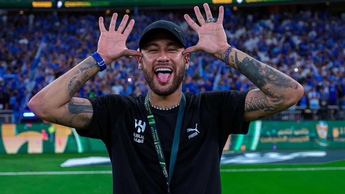 Em meio à grande expectativa da torcida do Santos, o atacante Neymar esfriou as esperanças de um retorno ao clube em 2025.